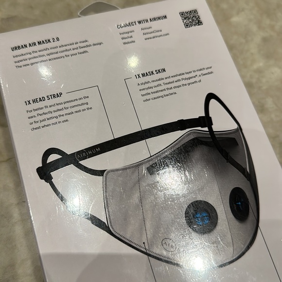 Airinum Urban Air Black Small Face Mask 2.0 - Picture 16 of 17